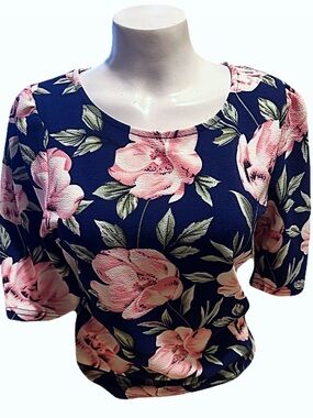 Temt Navy Short Sleeve Top with Pink Floral Print